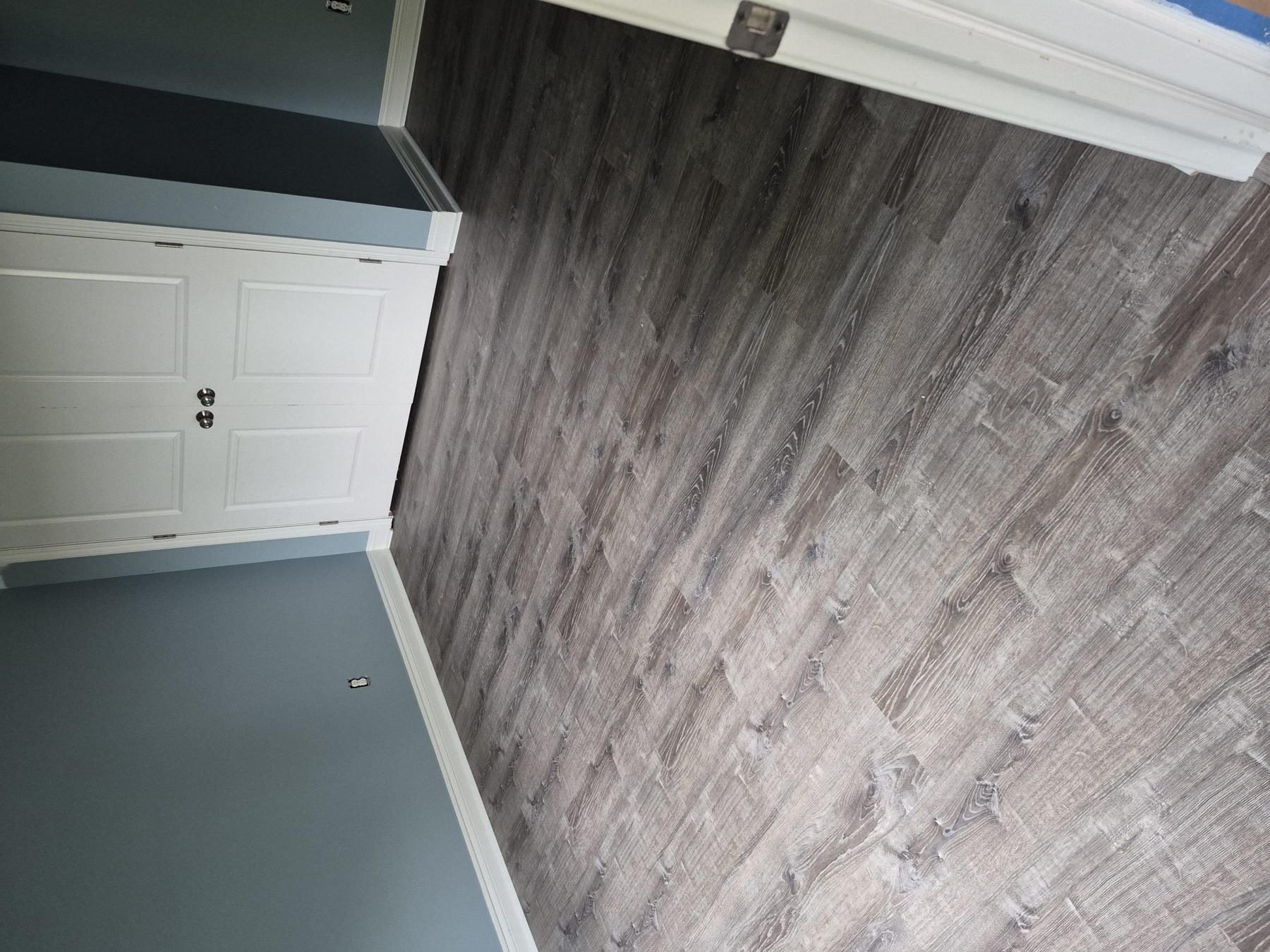 Kitchen tile backsplash and quartz countertop by Ravencraft